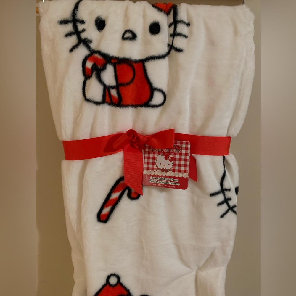 Hello Kitty faux rabbit fur Christmas Candy cane Throw Blanket - Picture 3 of 5